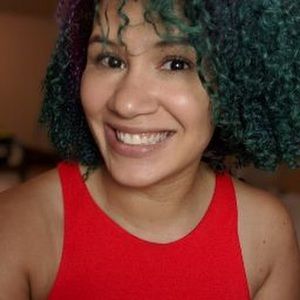 Meet your Posher, Corrie